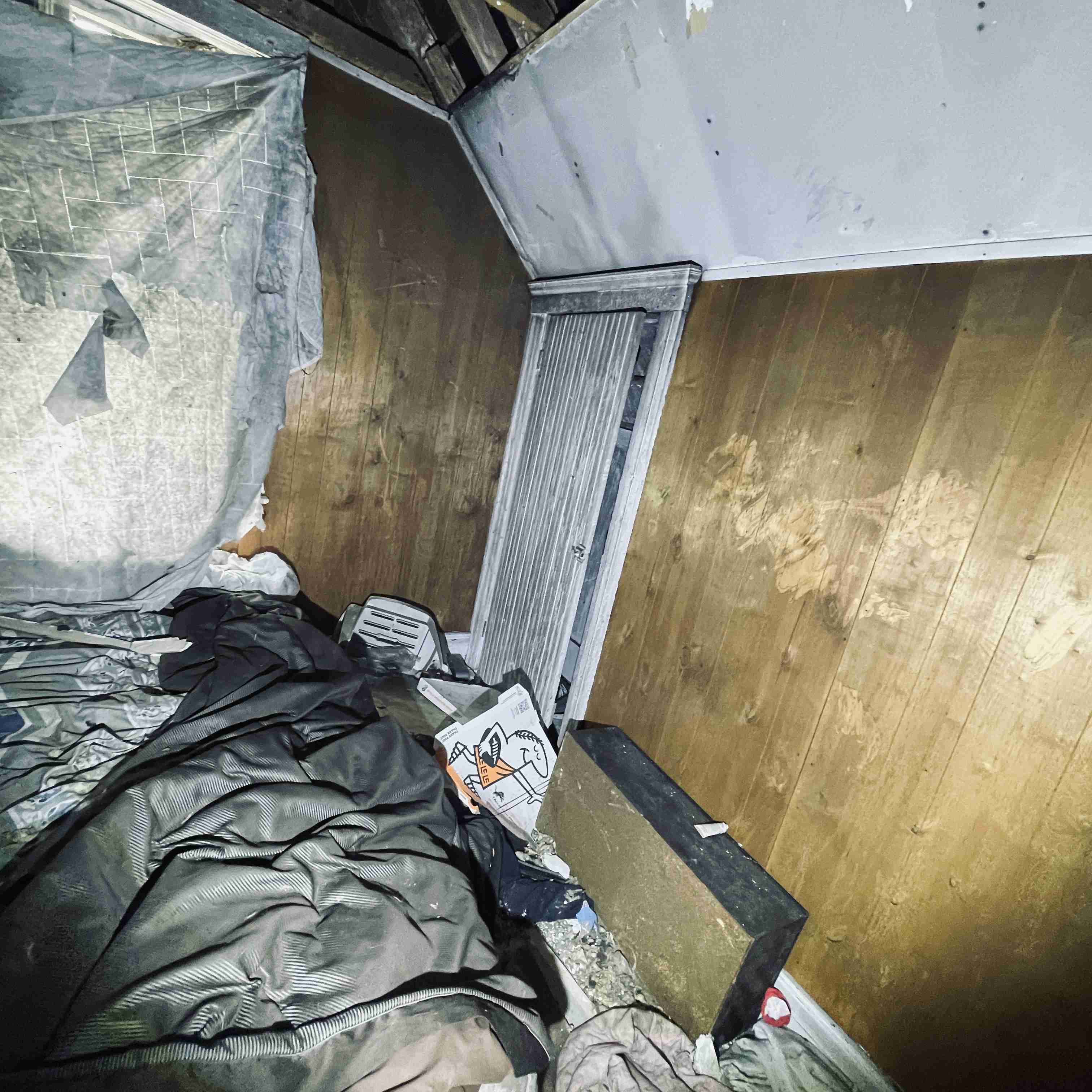 1060 Meldrum (52).jpg